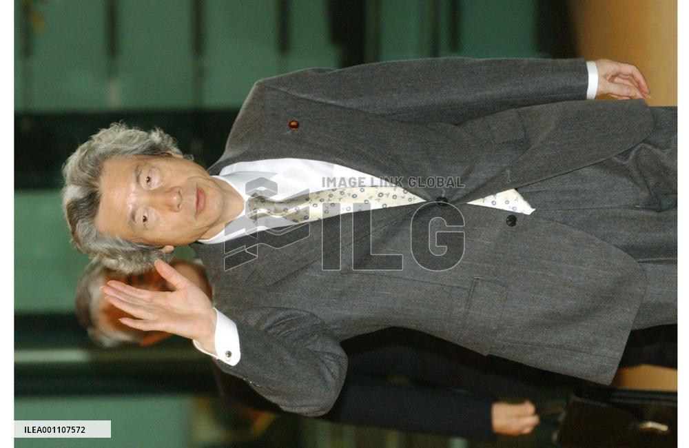 (1)Japan committed to attaining Kyoto Protocol target