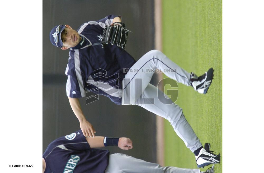 (2)Japanese players at MLB spring training