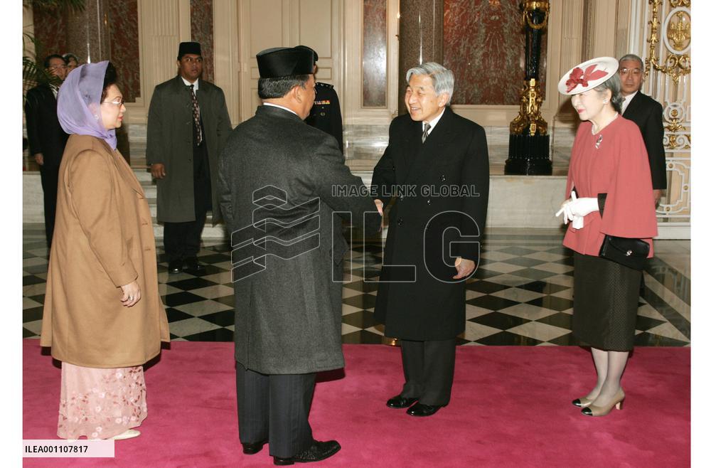 (2)Malaysian King Sirajuddin in Japan