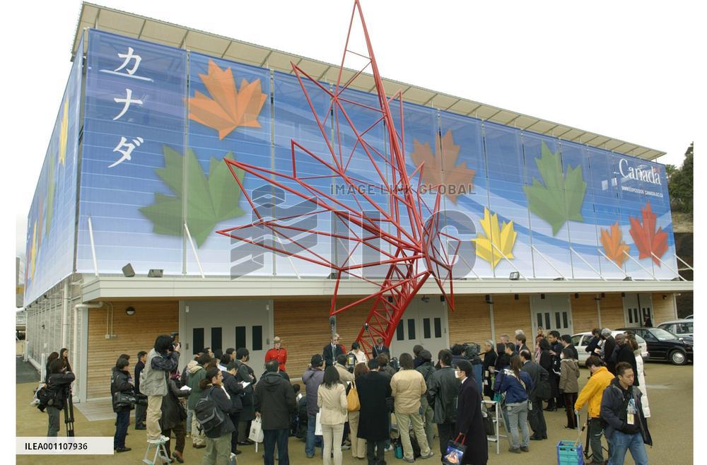 (1)Canada pavilion opens for world exposition