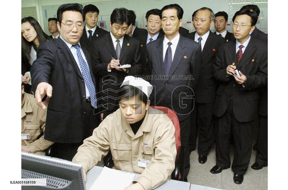 (3)N. Korean Premier Pak in China