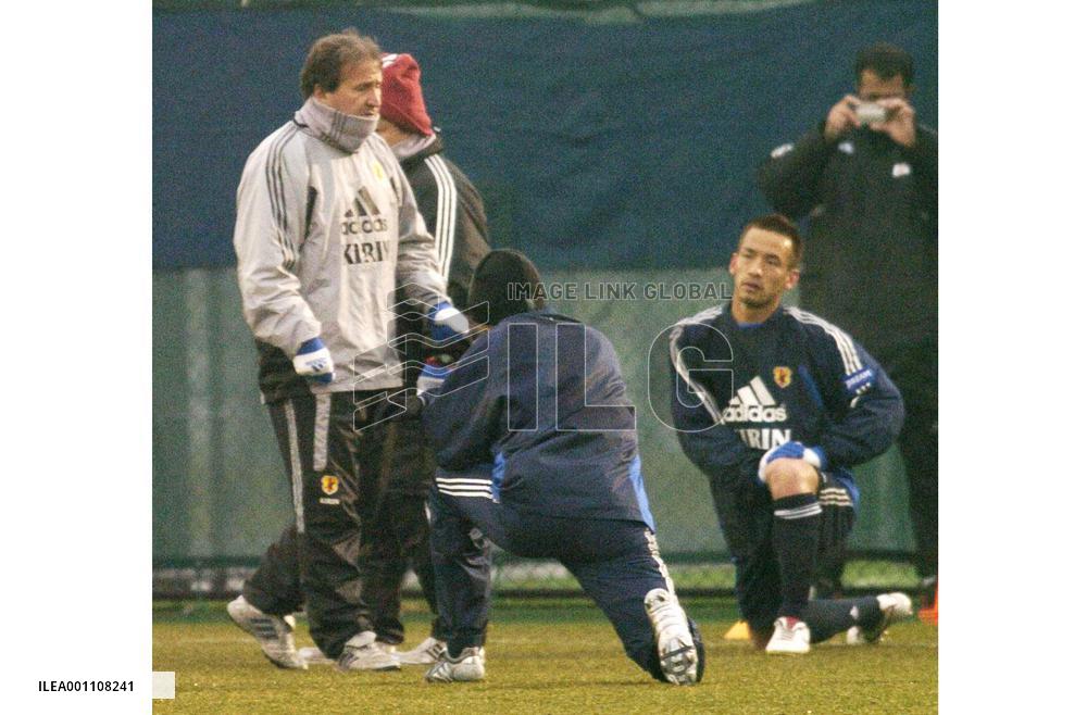 (2)Japan tune for qualifier against Bahrain