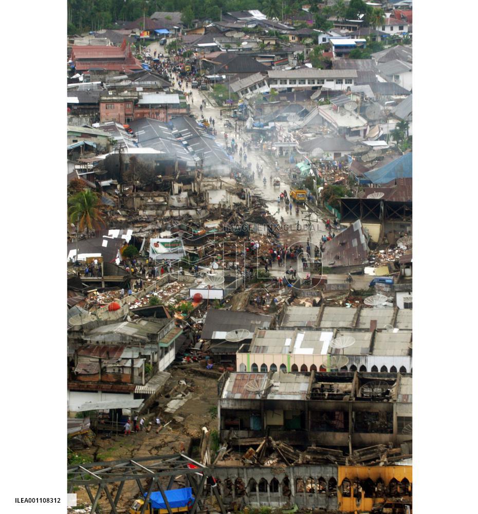 (4)Scenes from Indonesia's Nias and Simeuleu islands after quake