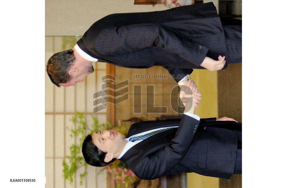 (1)Norwegian Crown Prince Haakon in Japan