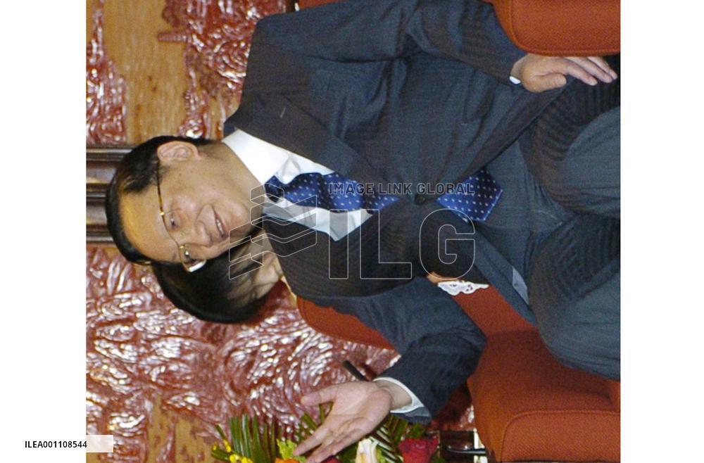 China's Tang denies gov't support for anti-Japan protests