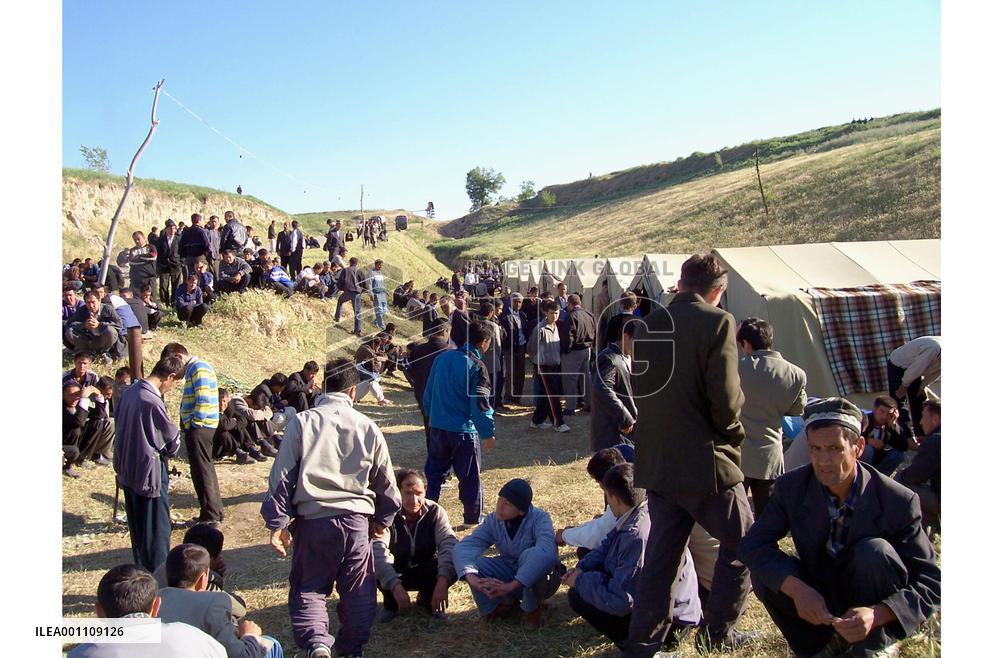 (3)Uzbek refugees say they will never reutrn