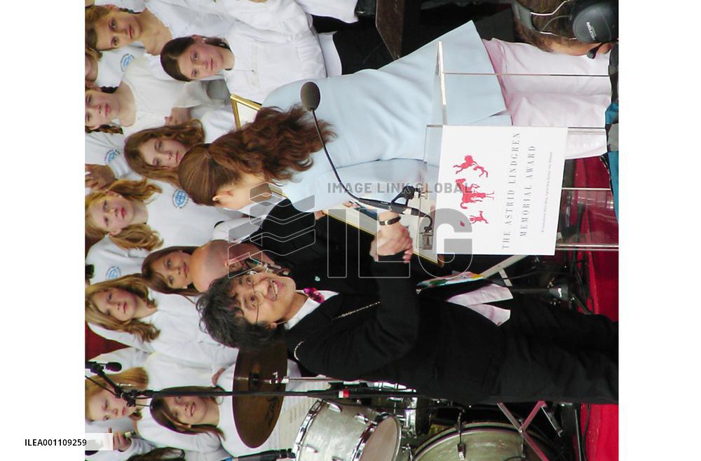 Japanese wins Astrid Lindgren children's literature award