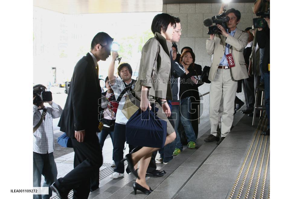 (2)Ex-meat packer chairman gets 7 years in prison on beef fraud