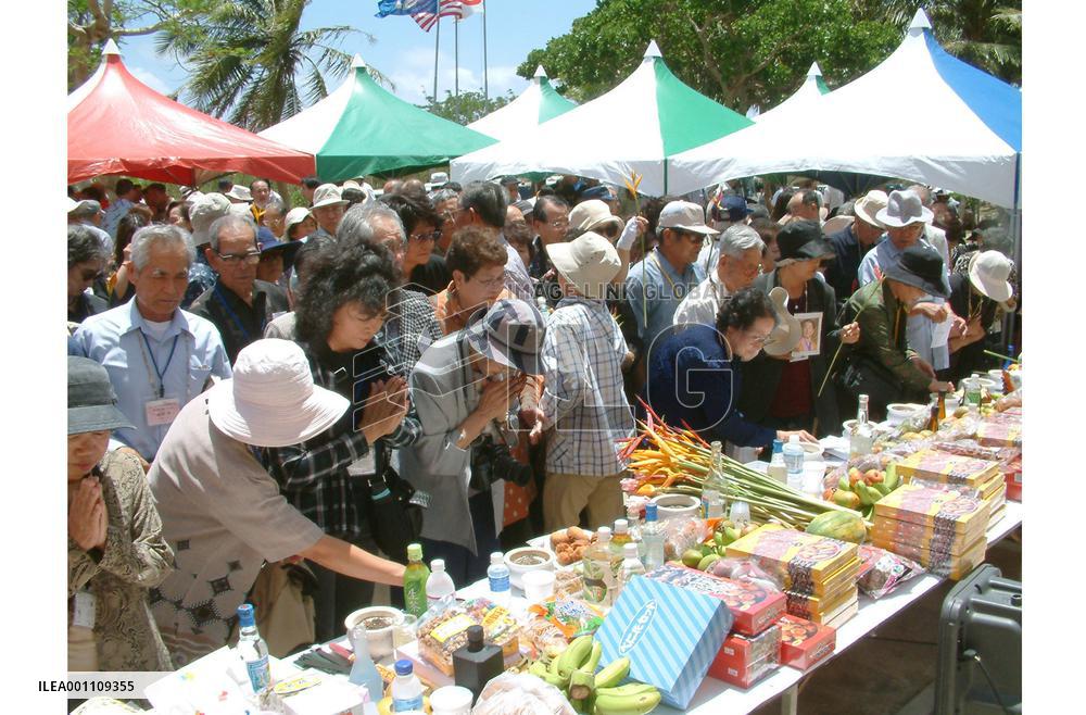 Japanese families commemorate victims of battles on Pacific islands