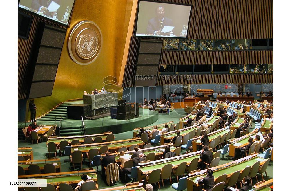 Annan calls for stepped up efforts to combat AIDS