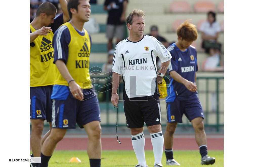 (2) Japan tune up for N. Korea clash