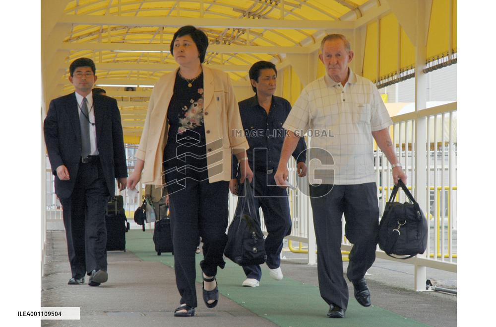 Jenkins family to leave for U.S.