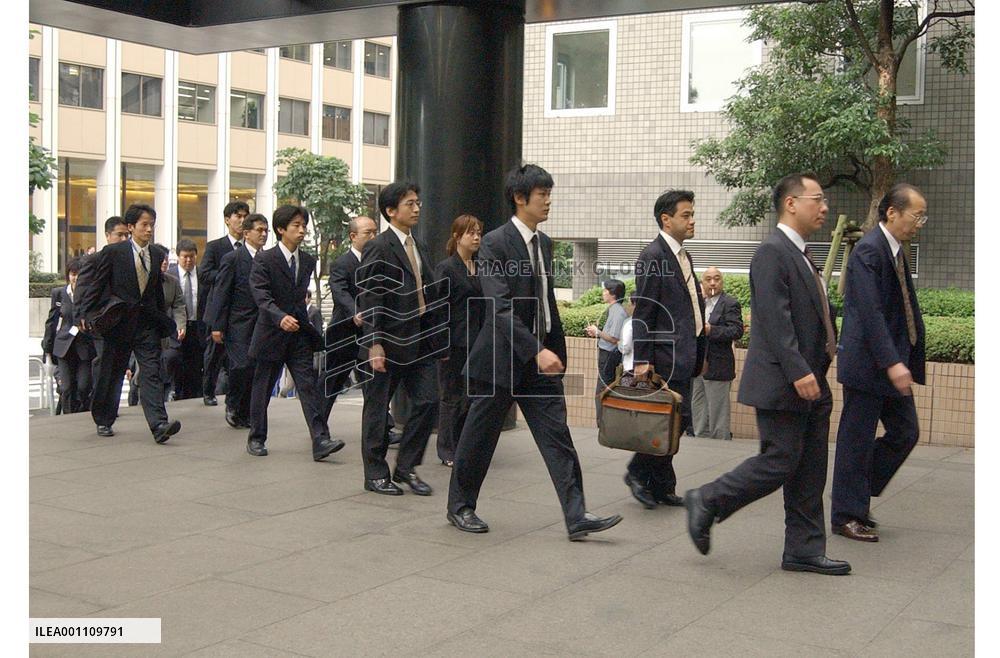 Prosecutors raid Japan Highway over bid-rigging