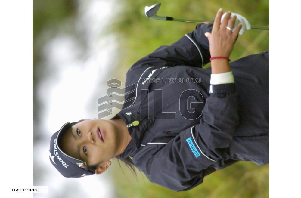 Miyazato makes strong start in rain at British Open