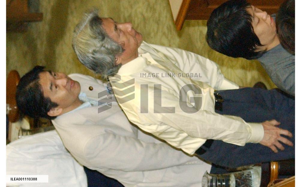 Postal bills clear panel but Koizumi's fate uncertain