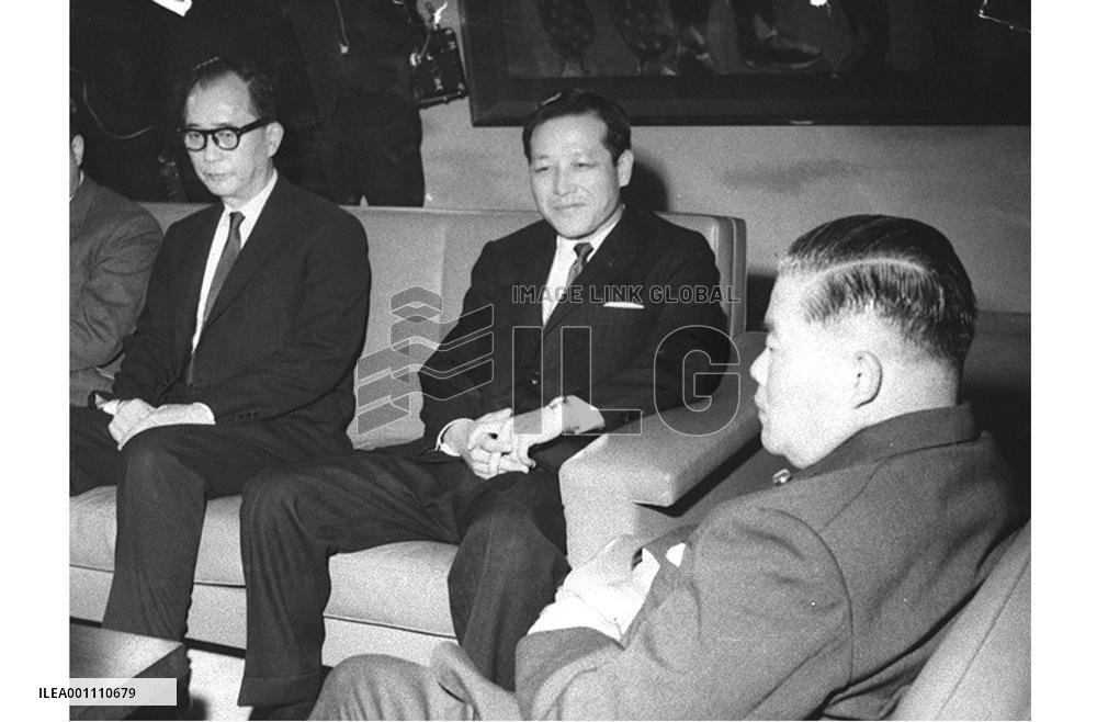 S. Korea releases 1965 Japan-S. Korea pact archives