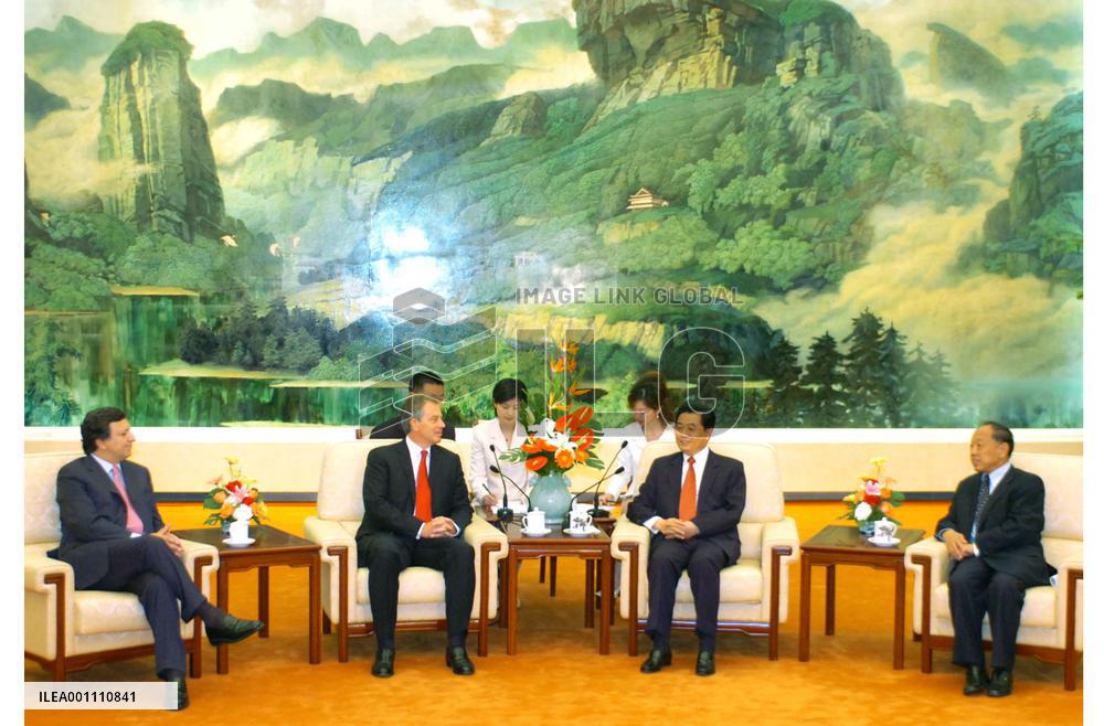 EU leaders meet with Chinese President Hu