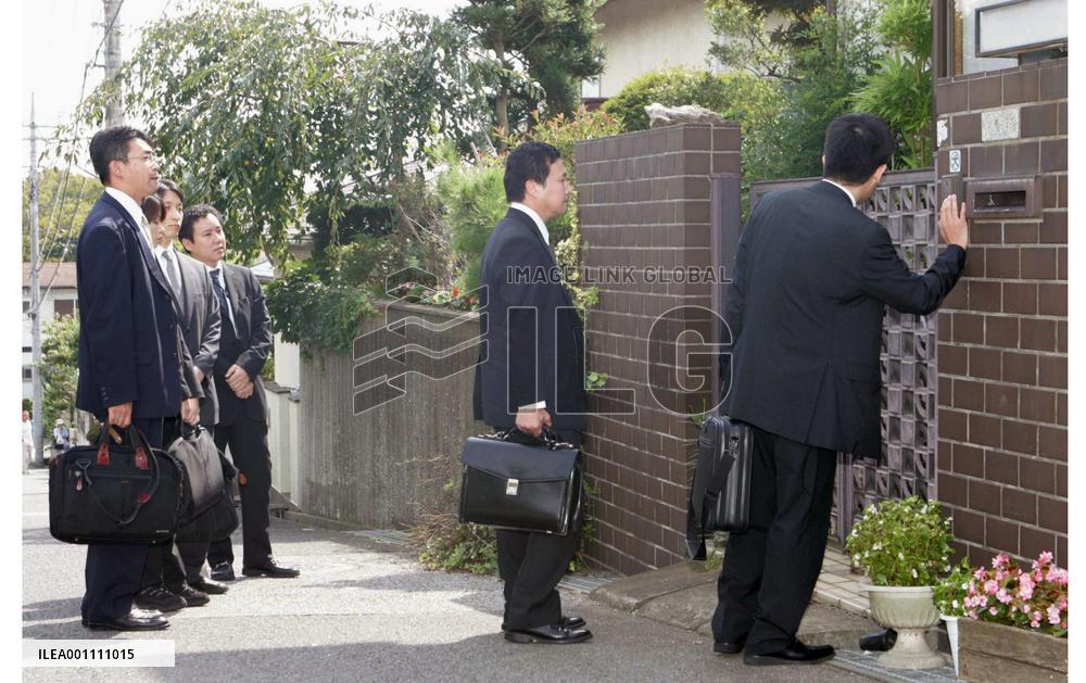 Certified public accountants nabbed over Kanebo window dressing