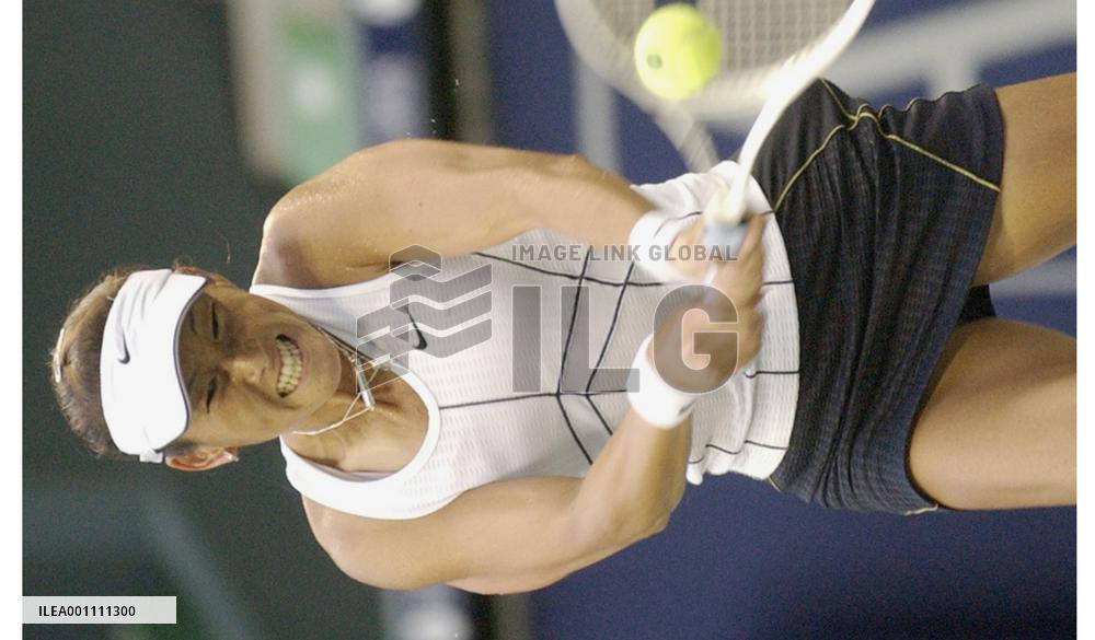 Tennis: Sugiyama breaks into quarterfinals at Japan Open