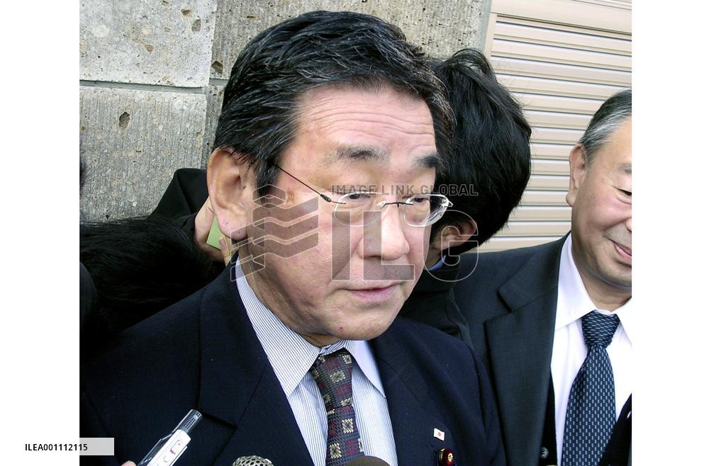 Lawmaker Nishimura admits to violating Attorneys Law