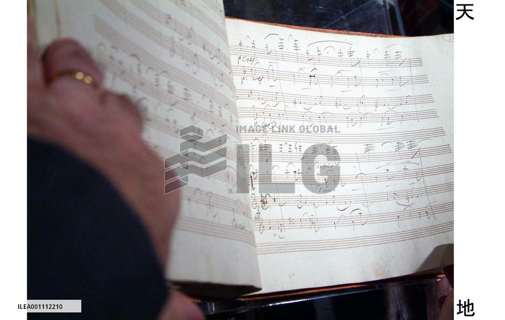 Beethoven manuscript sells for 1.1 million pounds