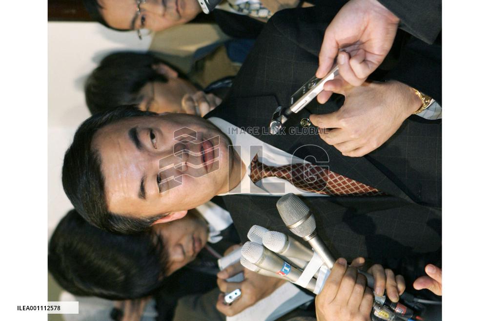 Kanagawa Gov. Matsuzawa calls for revising U.S. base plan