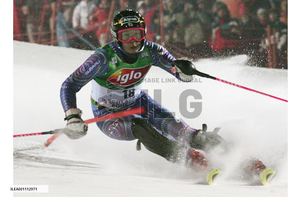 Sasaki races to career-high 2nd in World Cup slalom