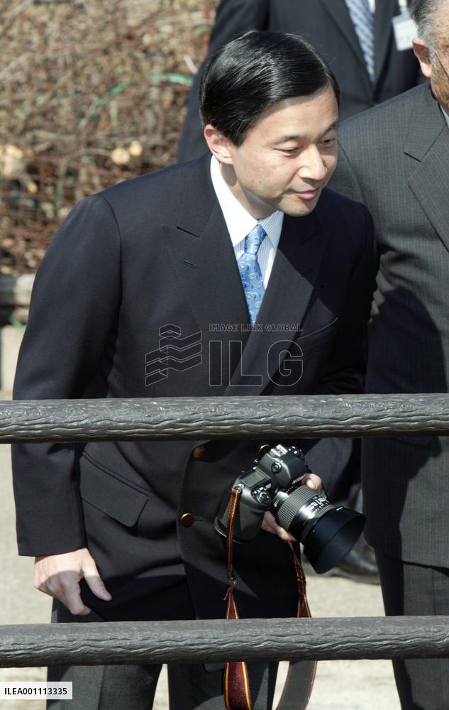 Crown Prince Naruhito visits historical waterway site