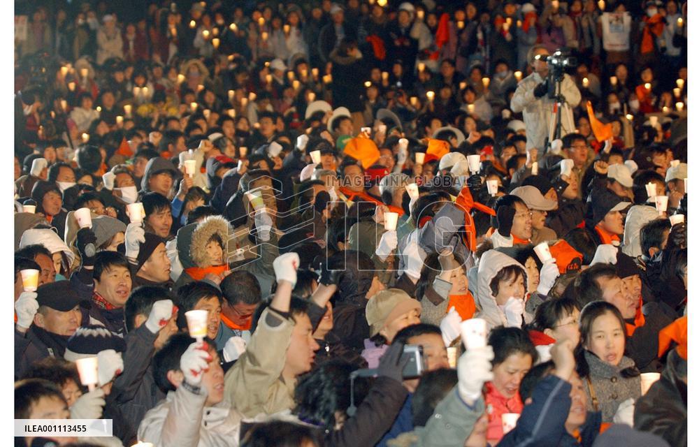 Korean actors join farmers to protest FTA with U.S.