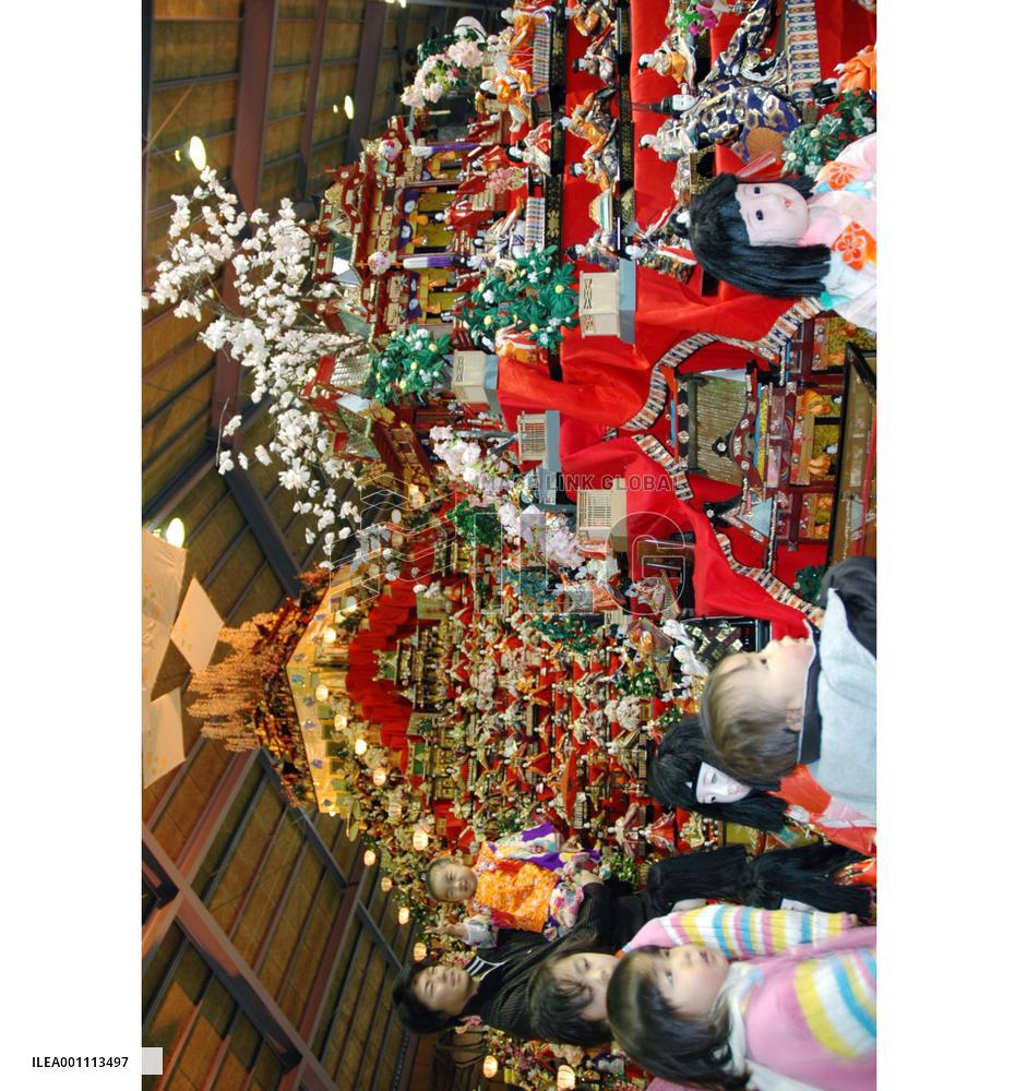 20,000 dolls displayed ahead of March 3 festival