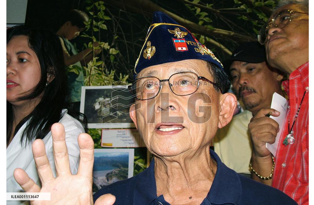 Ex-Philippine president irked by Arroyo's clampdown