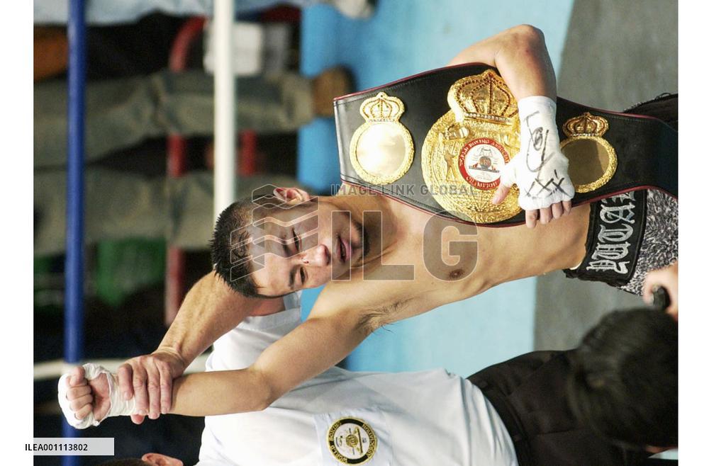 Niida retains WBA minimumweight title by decision