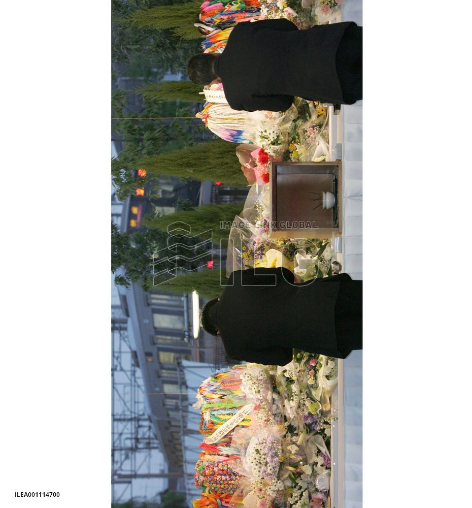 One-year anniversary of Amagasaki train derailment accident