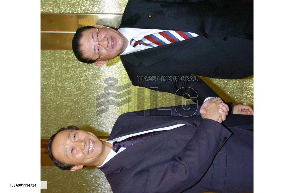 Chinese official says no to Koizumi successor's shrine visits