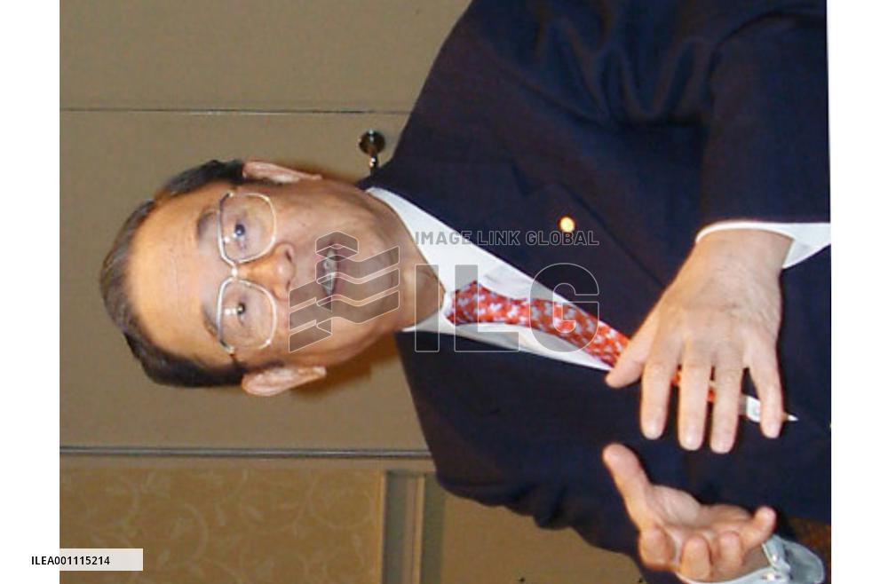 Top Toyota official shows willingness to produce Prius in U.S.