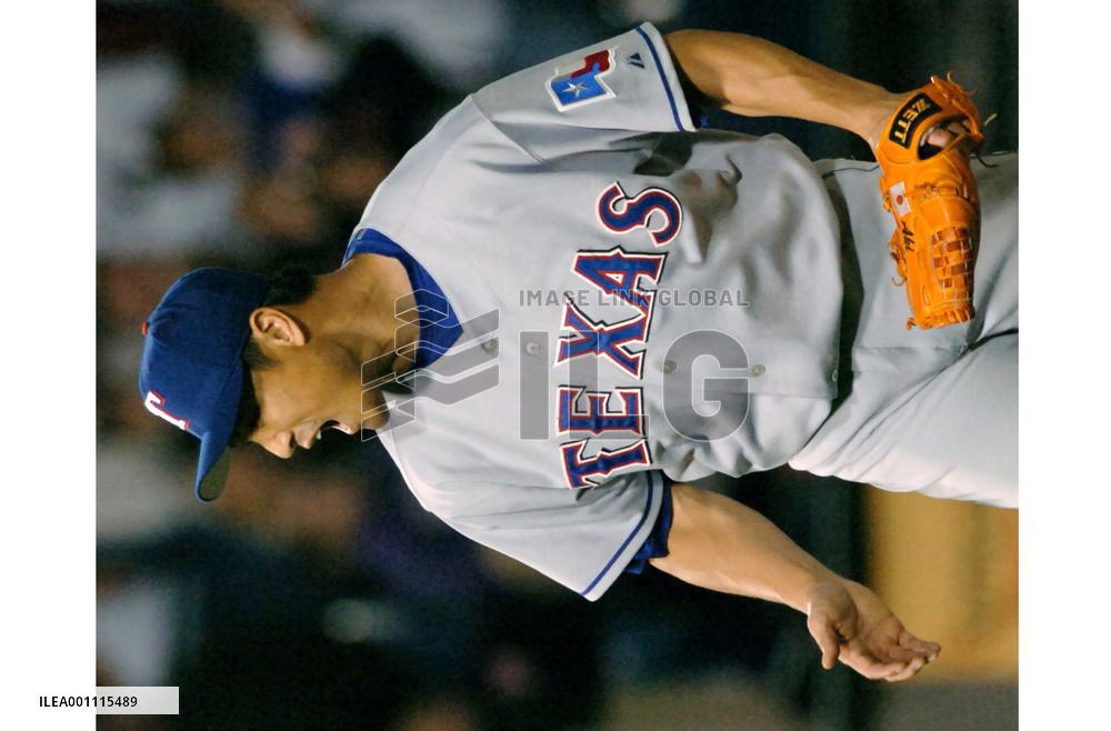 Otsuka strikes out Iguchi in earning 10th save