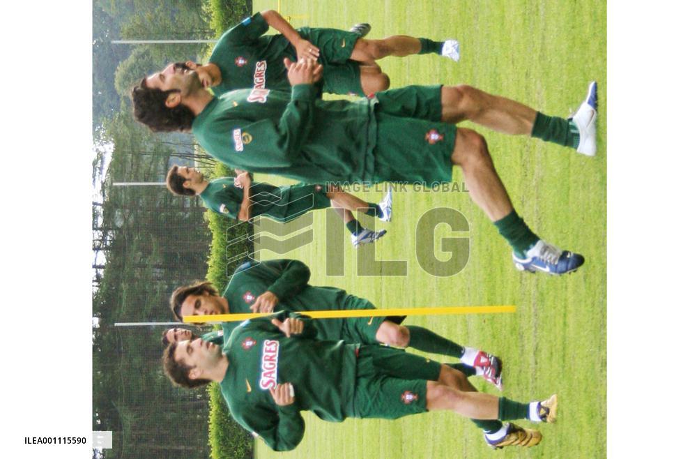 Portugal preparing for 2006 World Cup finals