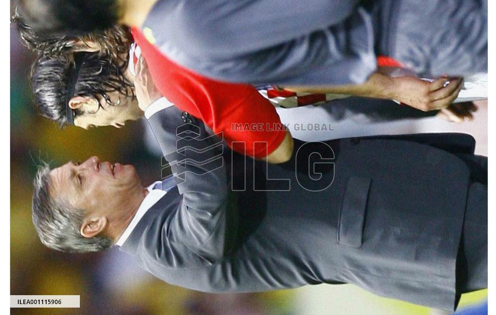 Holders Brazil off to winning start in 2006 World Cup finals