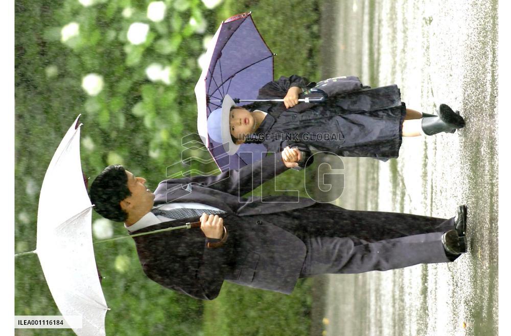 Crown prince attends father's day event at kindergarten