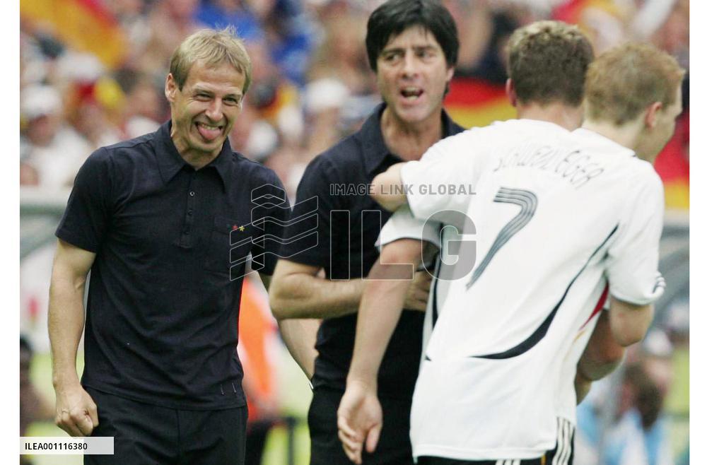 Ecuador vs. Germany in World Cup