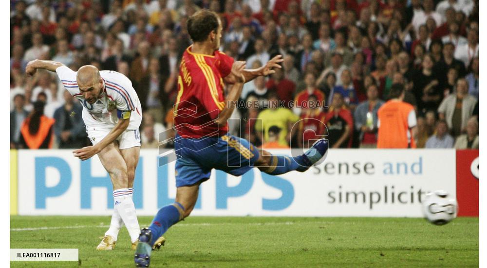 France down Spain 3-1 to set up quarterfinal clash with Brazil