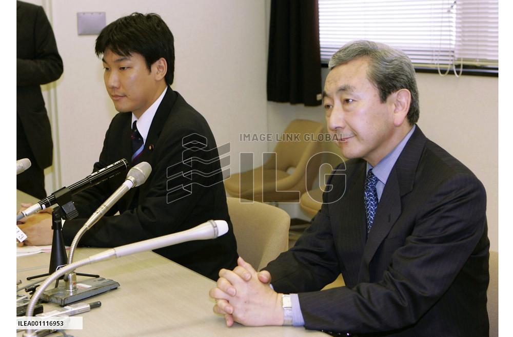 Ex-Prime Minister Hashimoto dies at 68