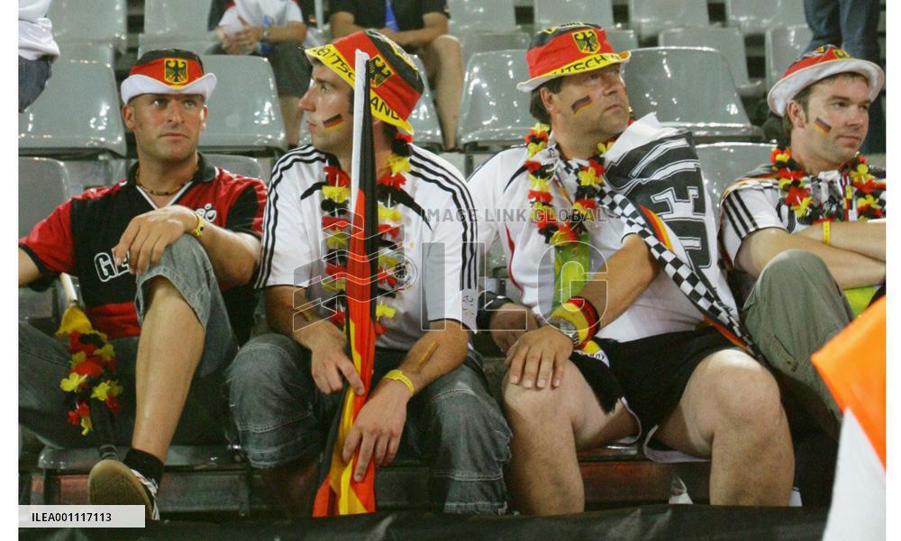 Italy beat Germany 2-0, advance to World Cup final