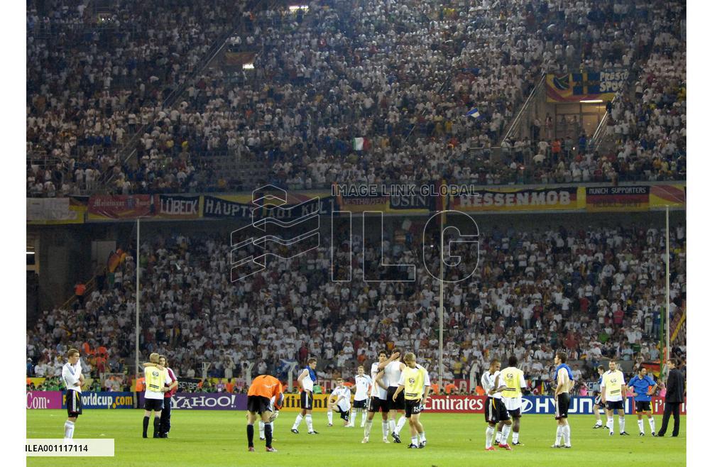 Italy beat Germany 2-0, advance to World Cup final
