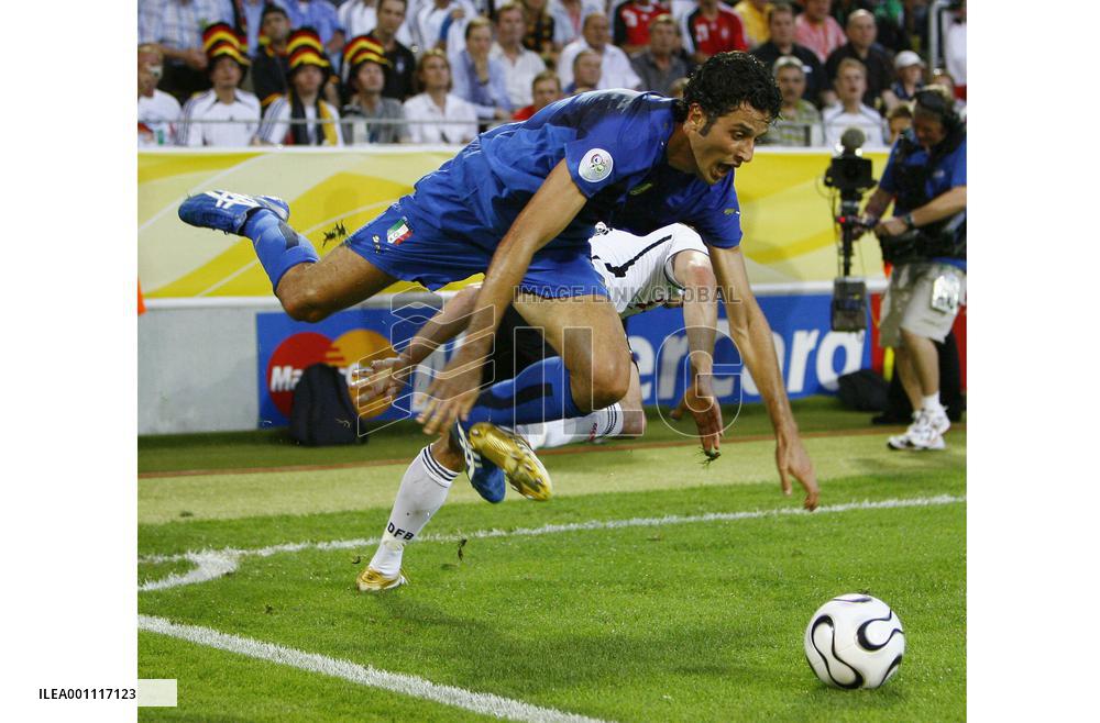 Italy beat Germany 2-0, advance to World Cup final