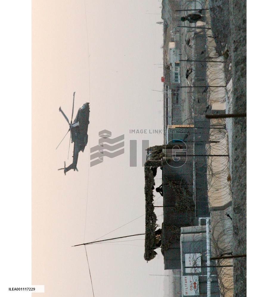 Japanese troops start pulling out of Iraq