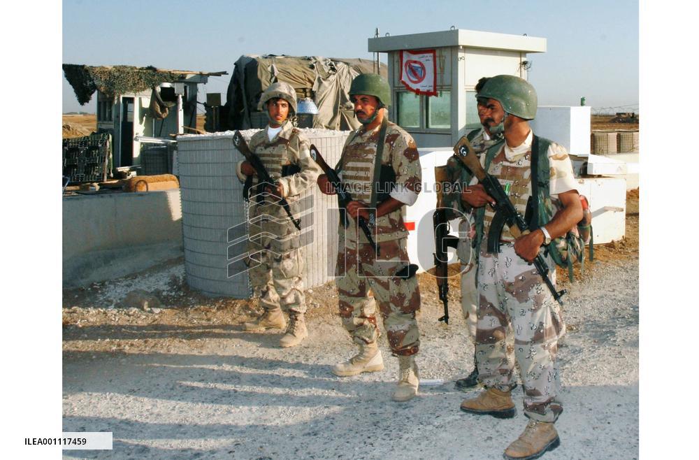 Japanese ground troops complete pullout from Iraq