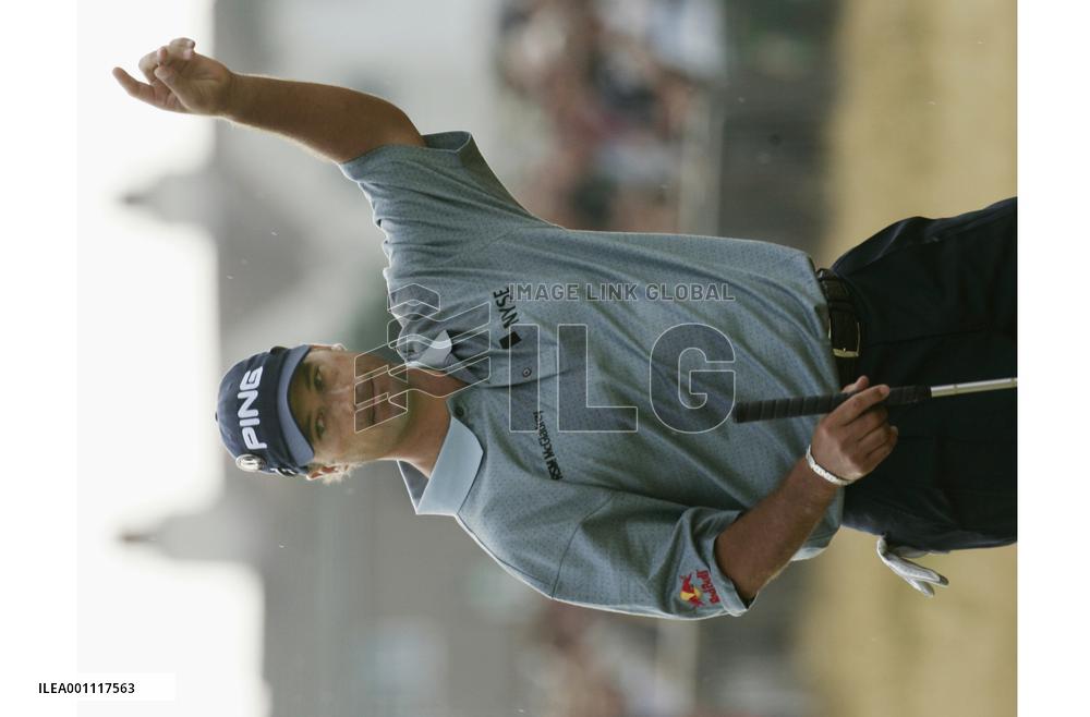 Garcia, DiMarco, Els chase Woods in British Open