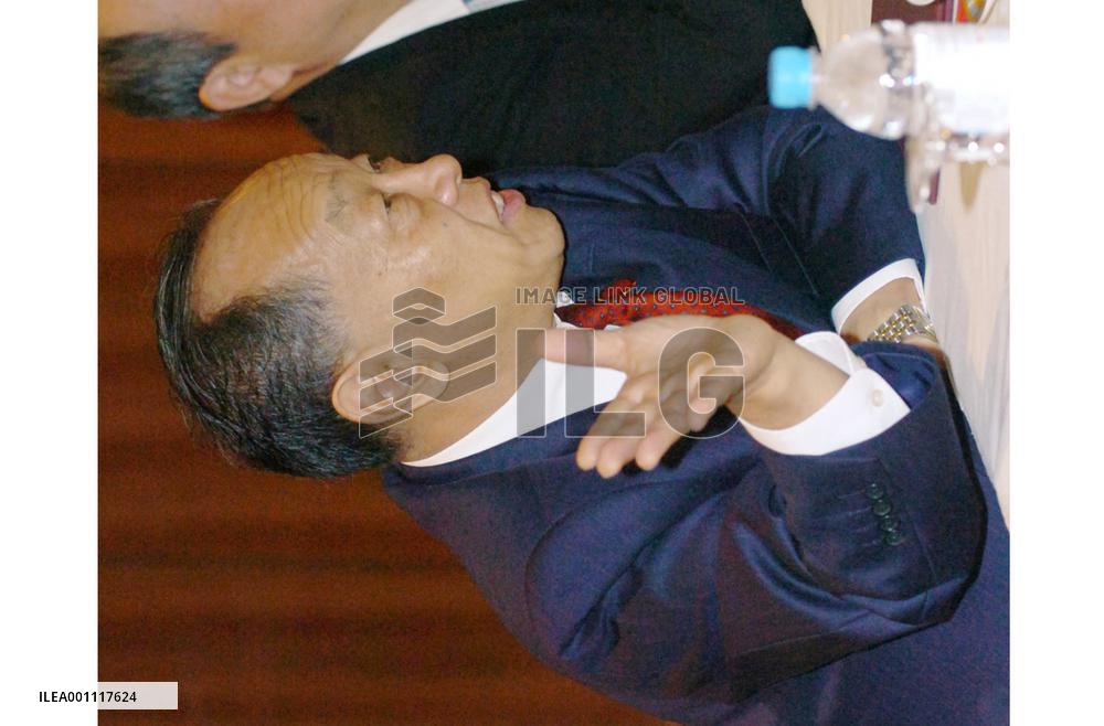 Japan, China hold talks in Kuala Lumpur