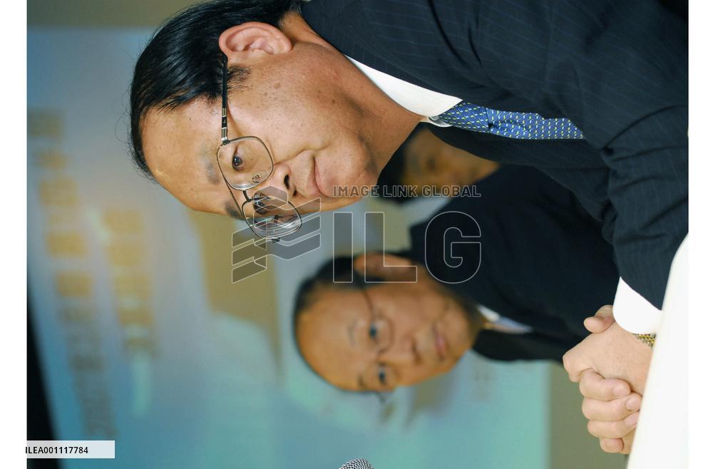 Toyota's April-June sales, profits hit records